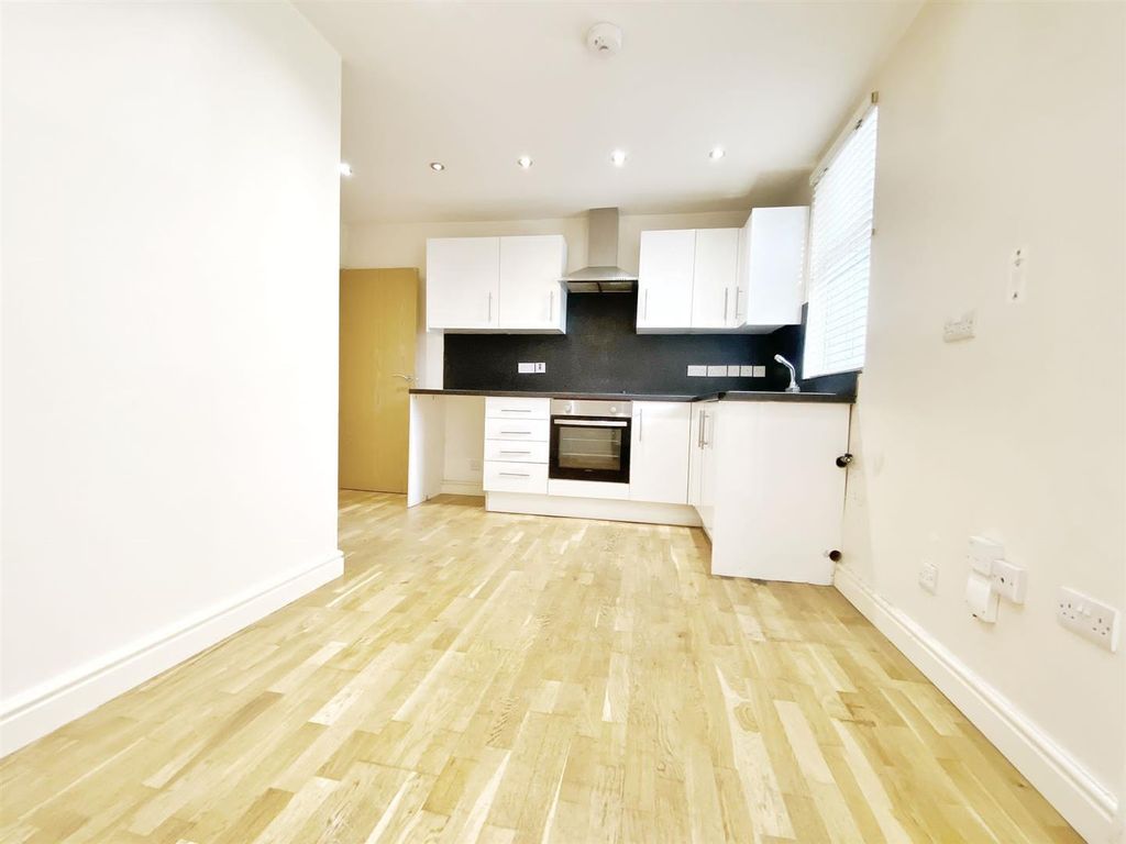 Property photo 1 of 15 1F99A27B-B137-41c3-94A5-2Ea238d7B7B6.Jpg