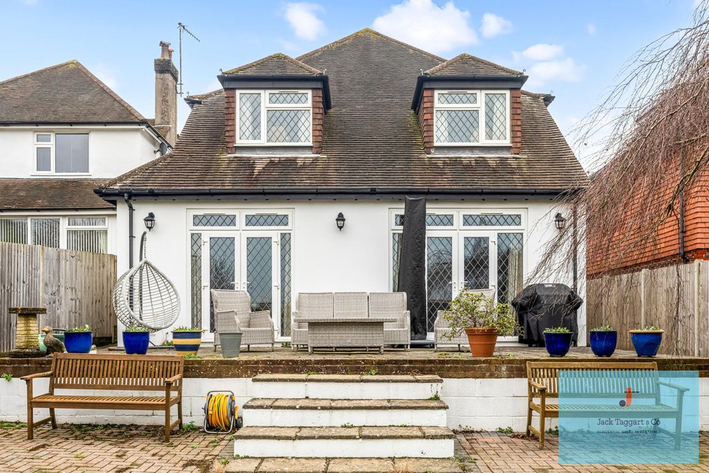 Property photo 3 of 28 Rear Garden