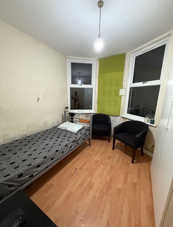 Property photo 1 of 3