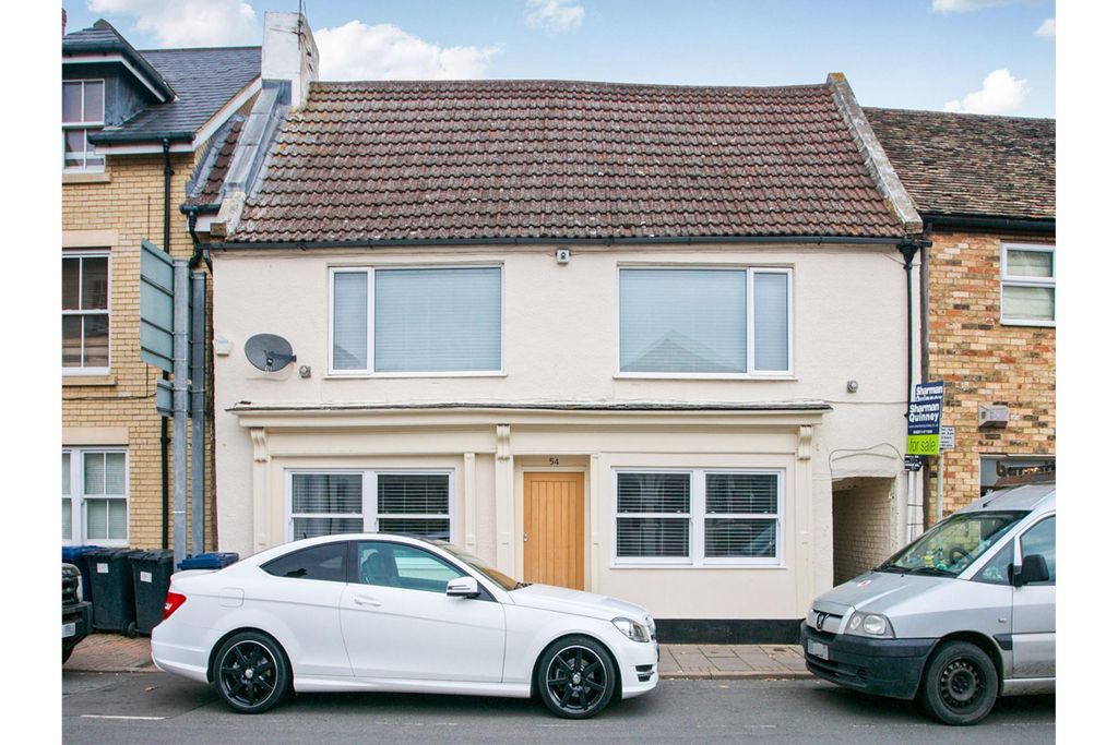 Property photo 1 of 6 Front