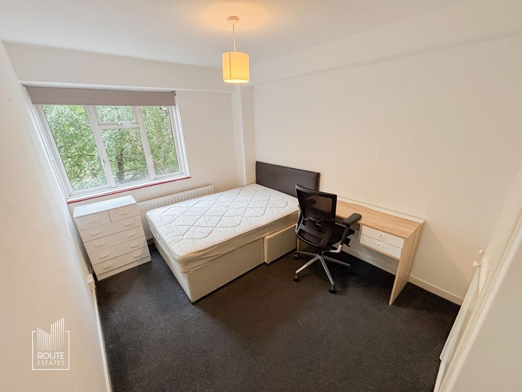 Property photo 3 of 16 Photo 7