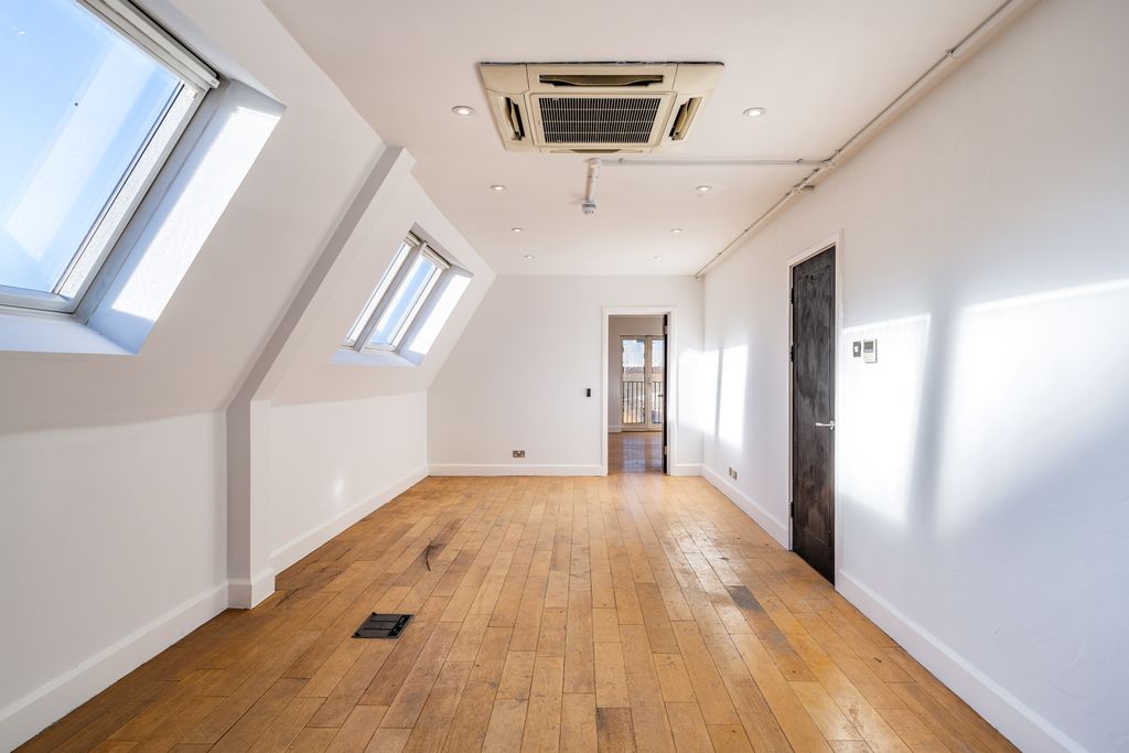 Property photo 3 of 5