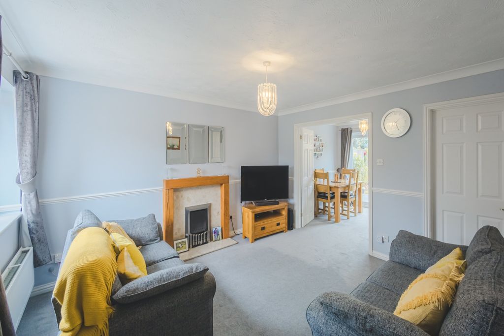 Property photo 2 of 24 4452424