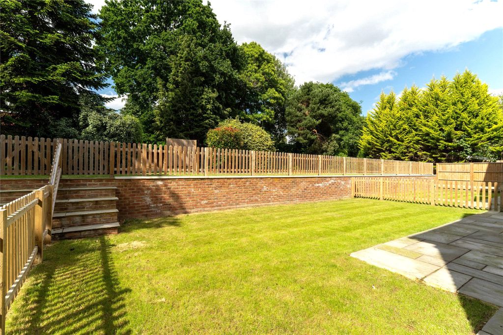 Property photo 3 of 13 Picture No. 08
