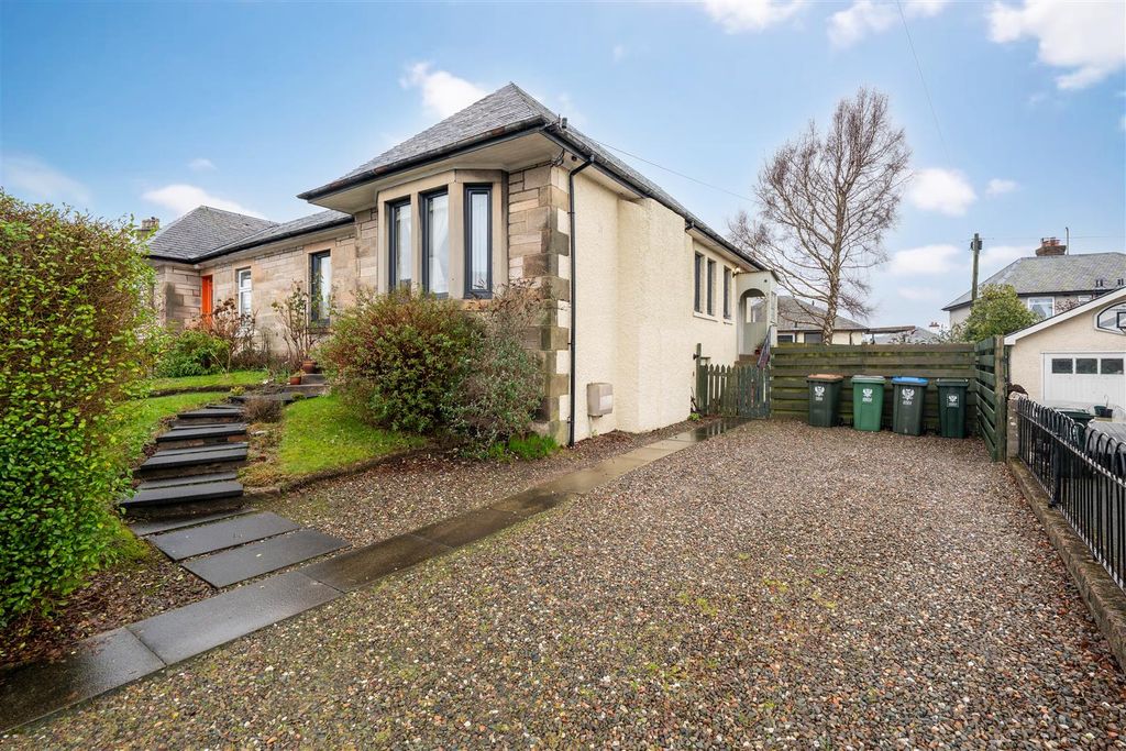 Property photo 3 of 44 Dsc00065-Hdr.Png