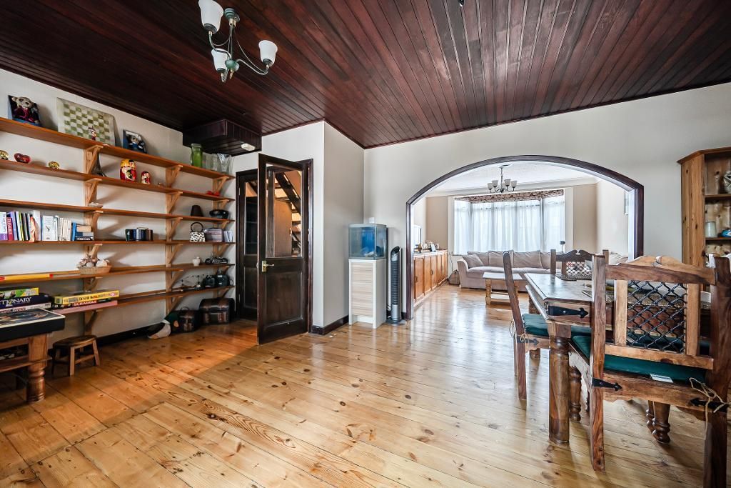 Property photo 3 of 16 Photo 3