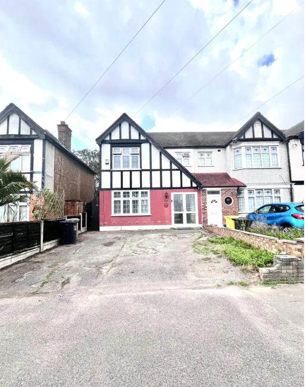 Property photo 1 of 17