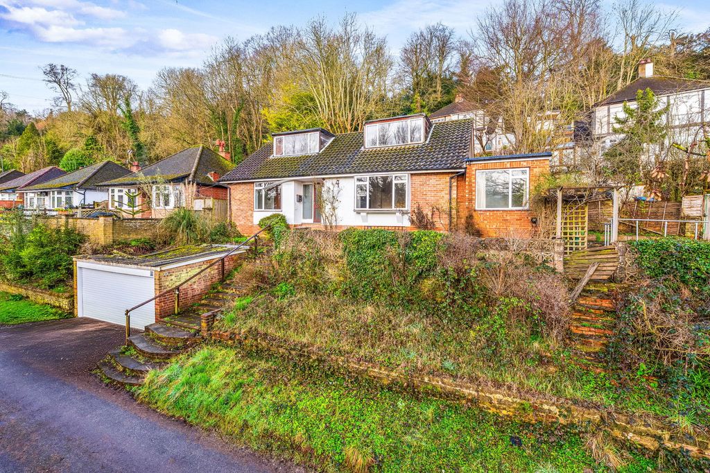 Property photo 1 of 19