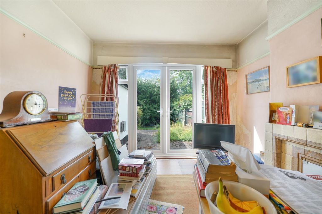Property photo 2 of 10 14 Sudbury Court Road - Pnrwkq5W2Eshvyruv0Cb.Jpg