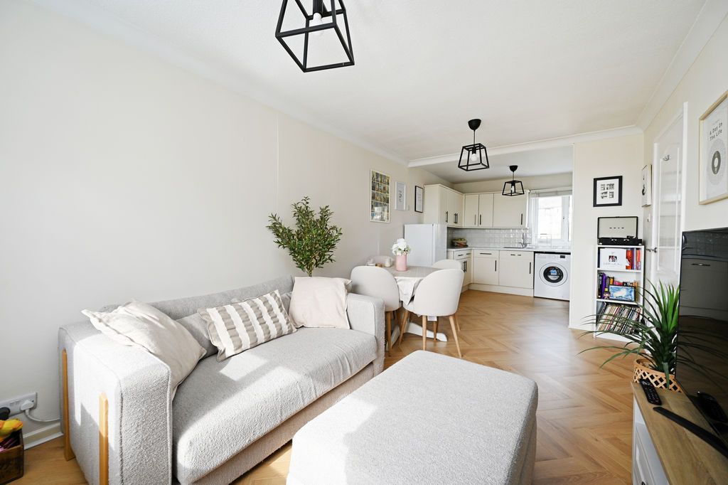 Property photo 1 of 26 Open Plan Living / Dining