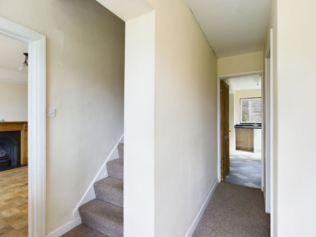 Property photo 2 of 16 Cam00076P1-Pr0104-Still02