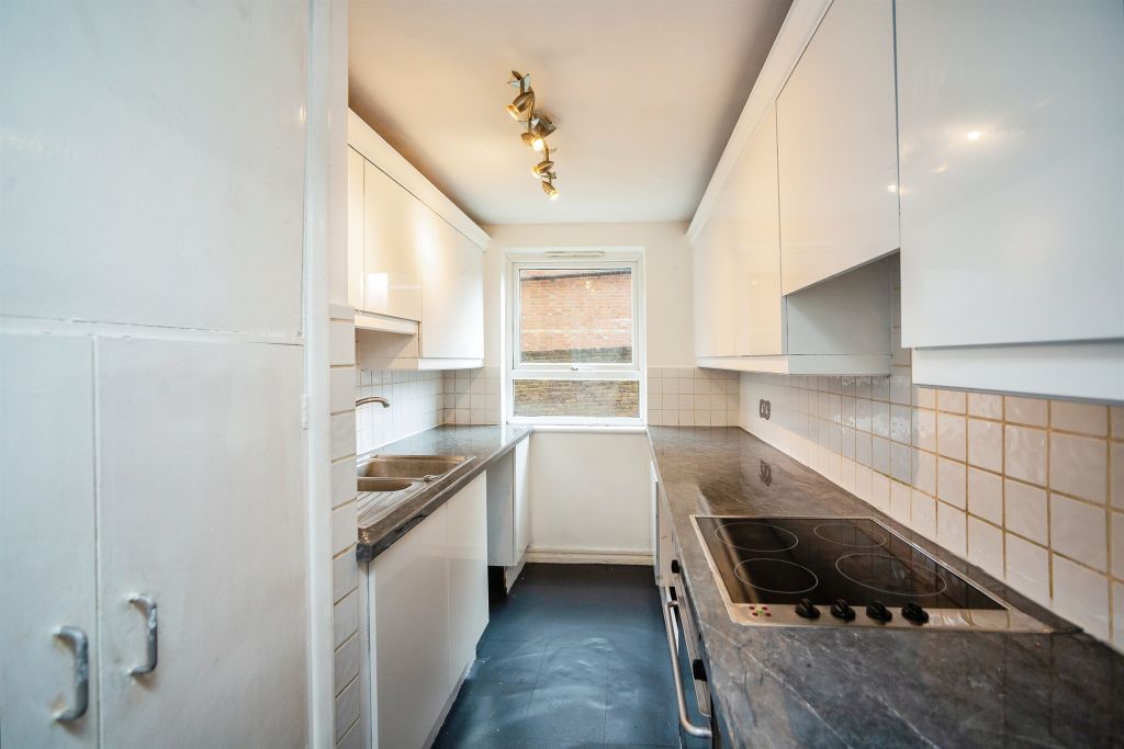 Property photo 3 of 8