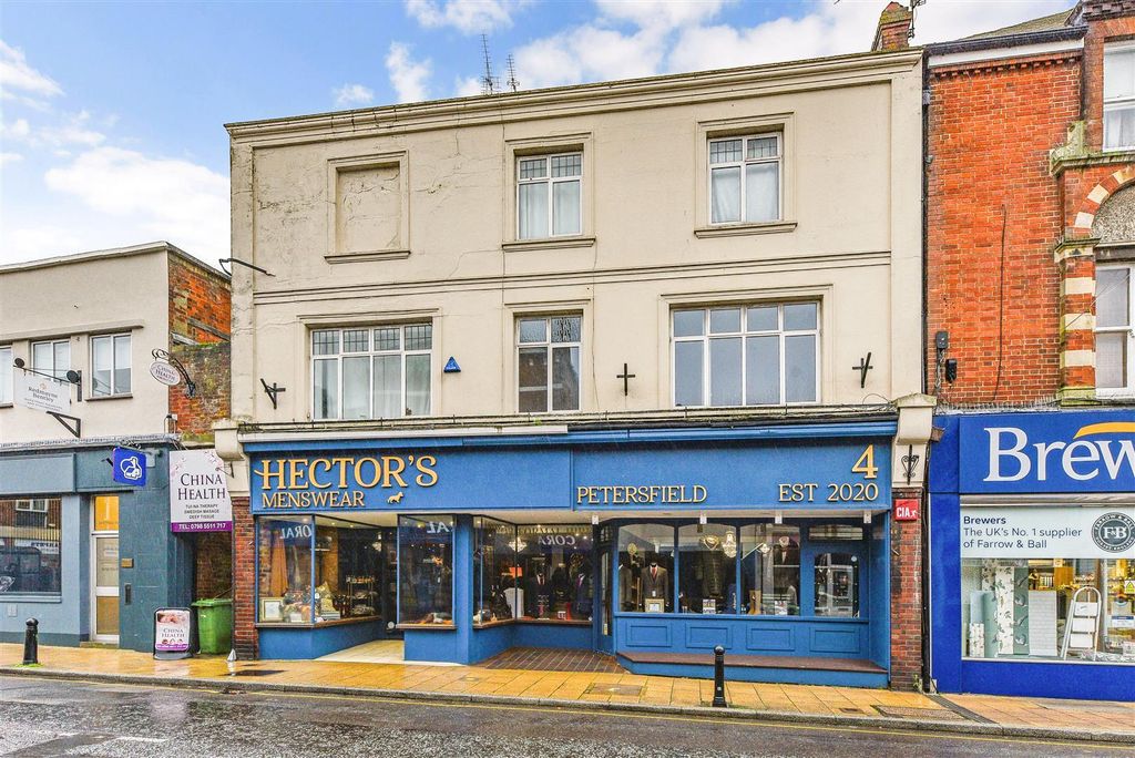 Property photo 1 of 1 Front