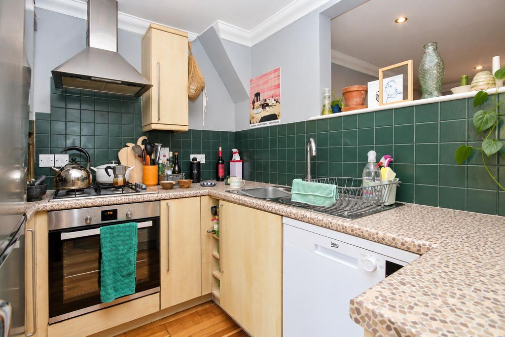 Property photo 3 of 15 1 (7).Png