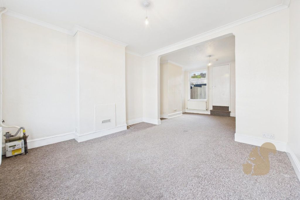 Property photo 2 of 12 Cam01254G0-Pr0386-Still001.Jpg