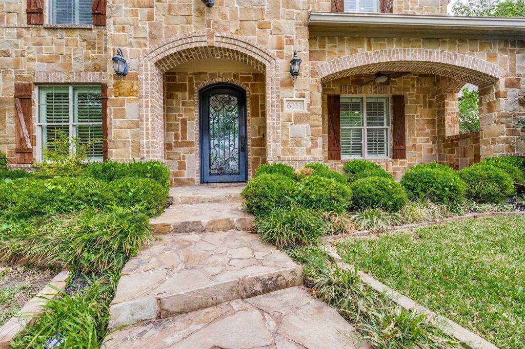 Property photo 2 of 17 <Alttext/>