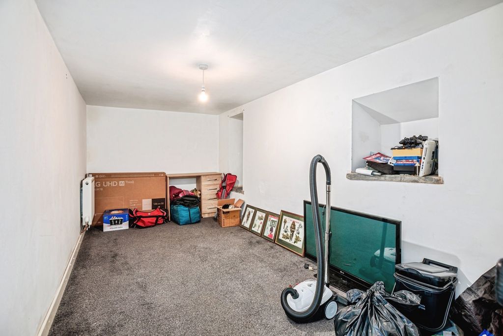Additional image 7 of 6 bed terraced house for saleHigh Street, Llandysul, Carmarthenshire SA44
