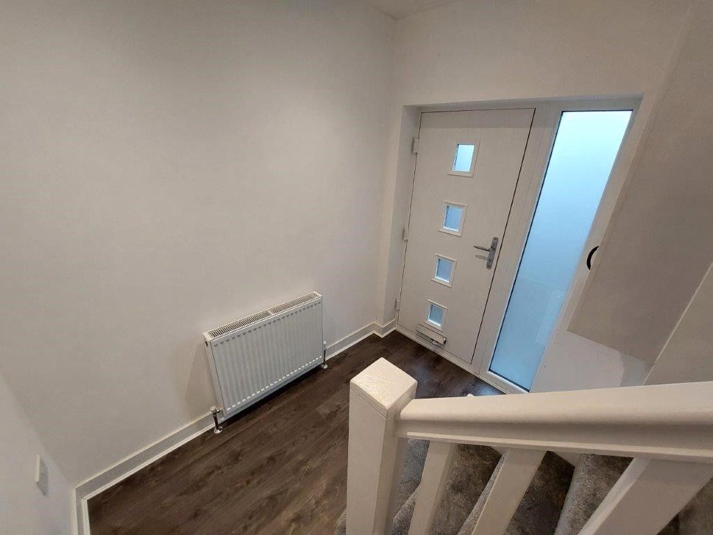 Property photo 3 of 28 70Ken22 (002)