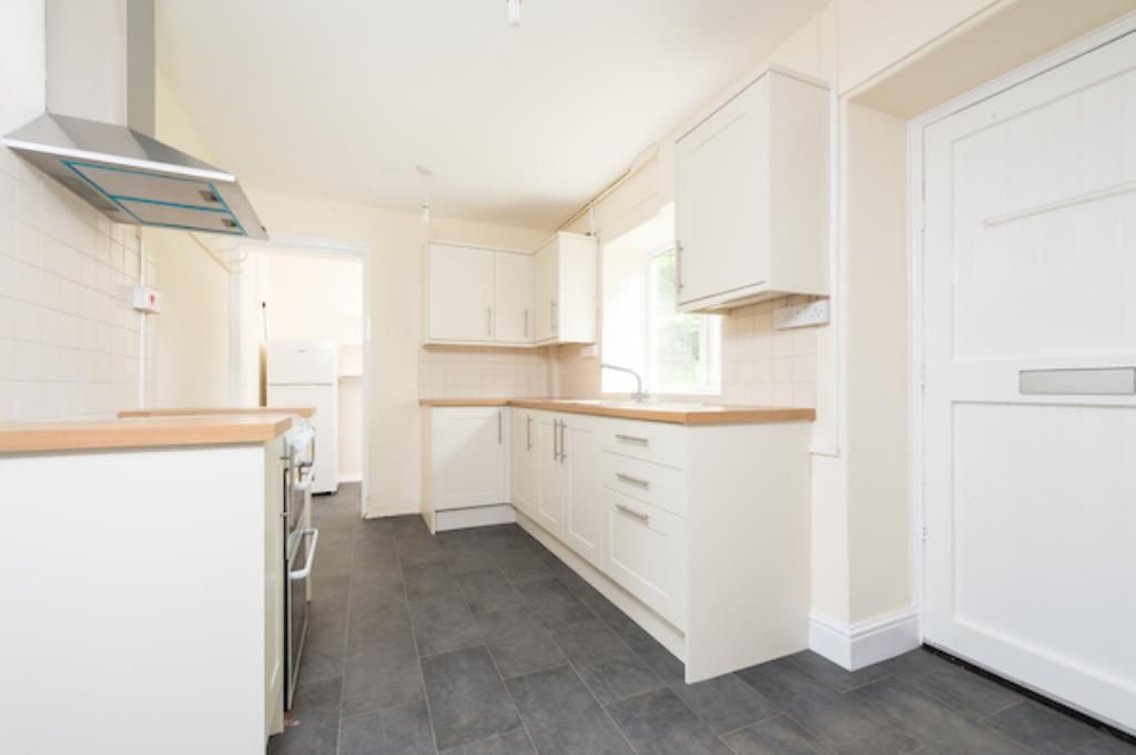 Property photo 2 of 13 Kitchen