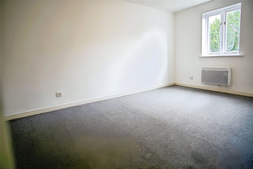Property photo 3 of 7 Picture No. 02