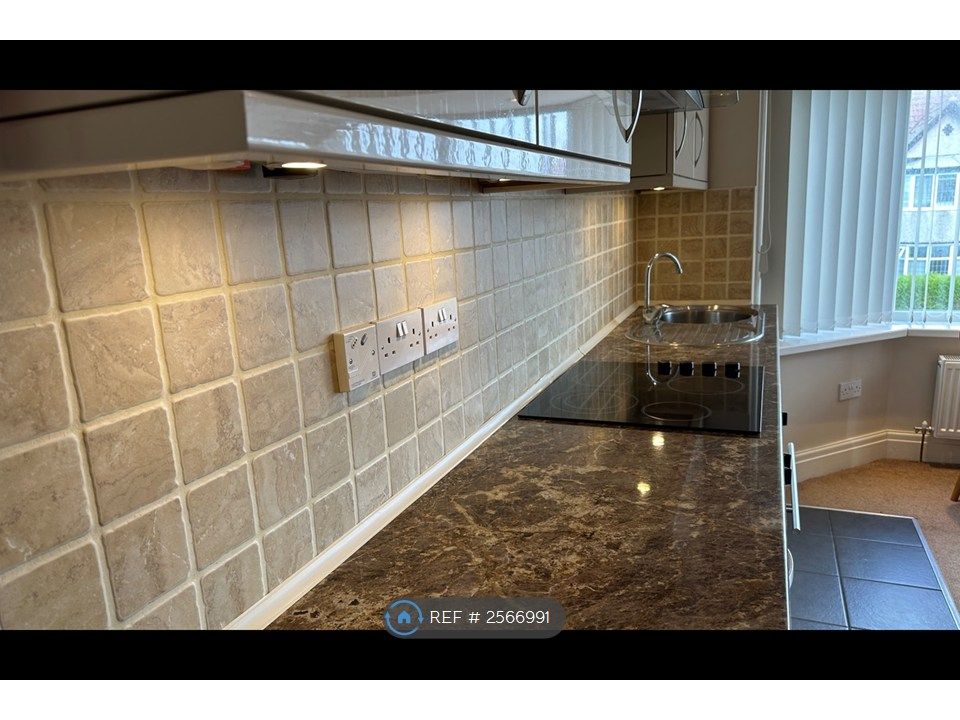 Property photo 2 of 11 Kitchen Area