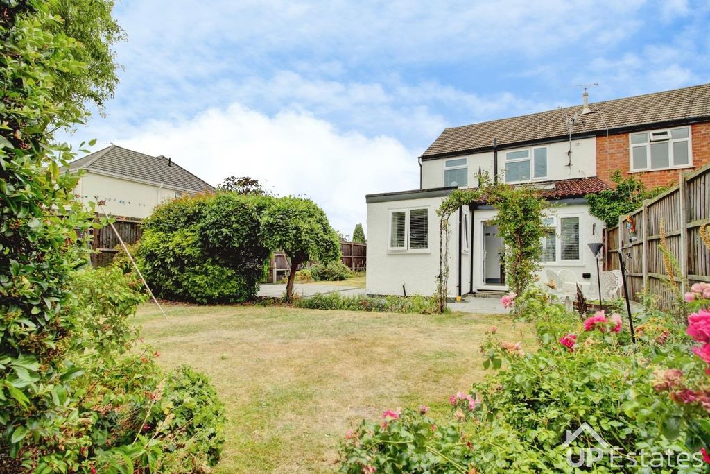 Property photo 2 of 30