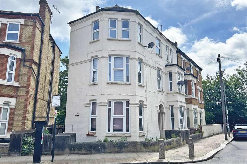 Property photo 1 of 8