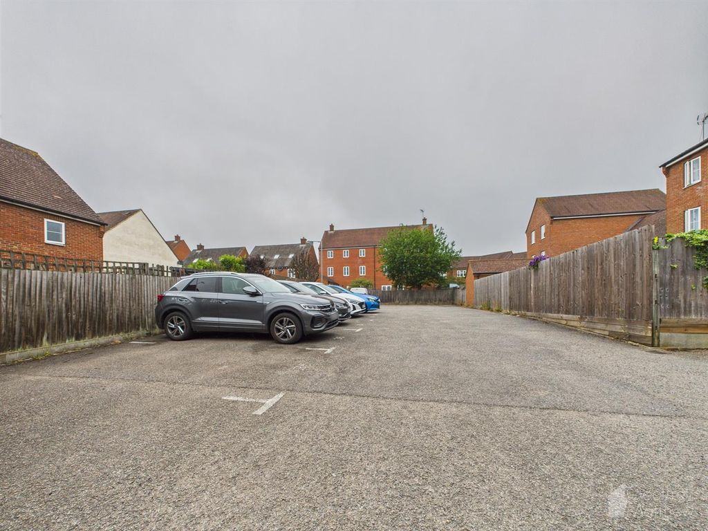 Property photo 3 of 11 Cam02365G0-Pr0320-Still011.Jpg