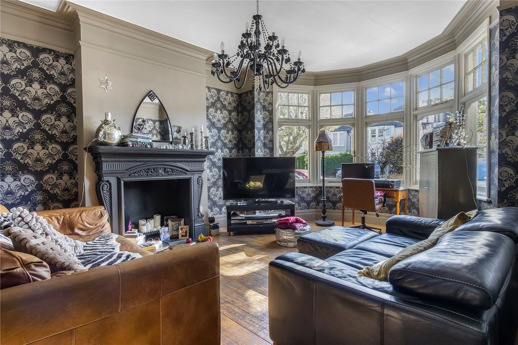 Property photo 1 of 20 Picture No. 17