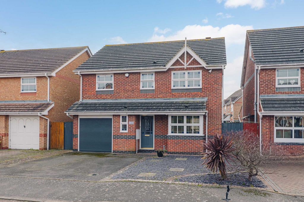Property photo 1 of 38