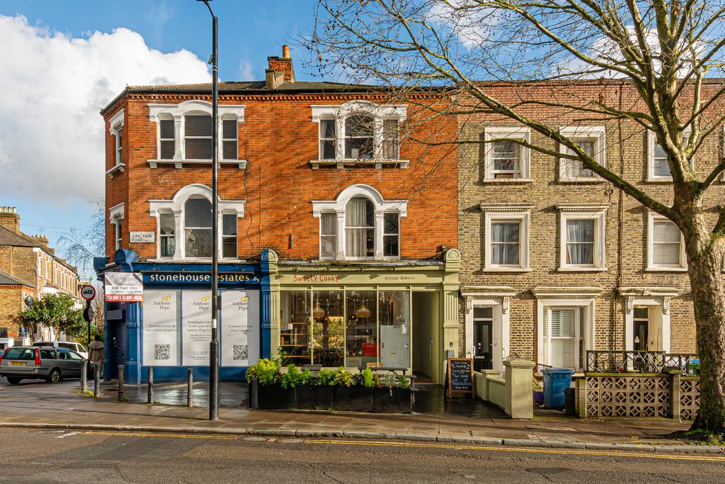 Property photo 2 of 29 Juction Road 177-002