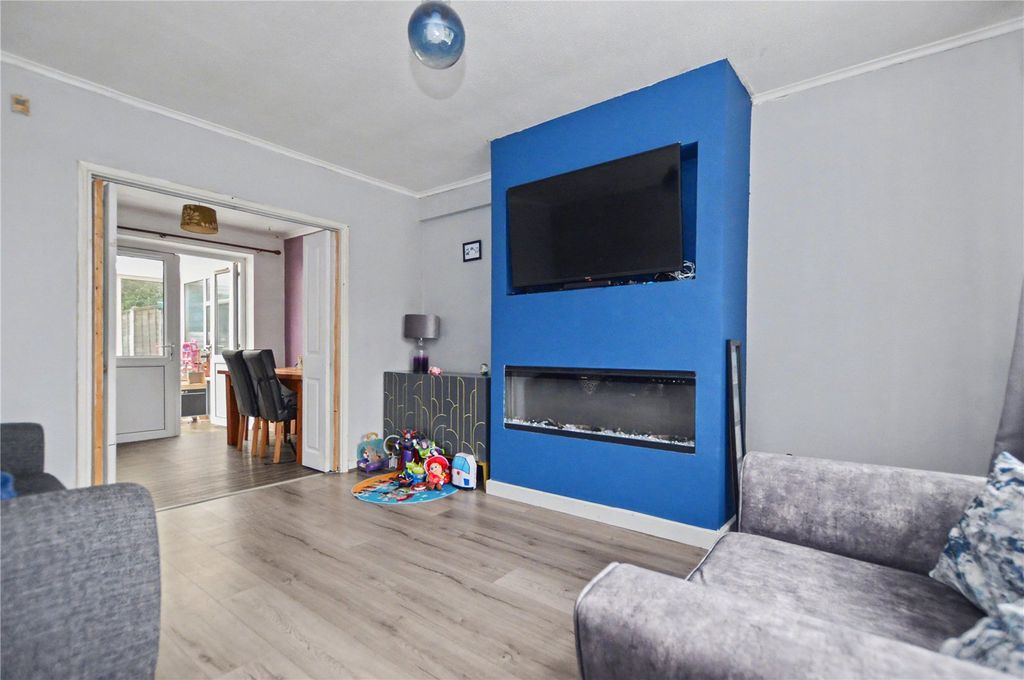 Property photo 2 of 15 Picture No. 08