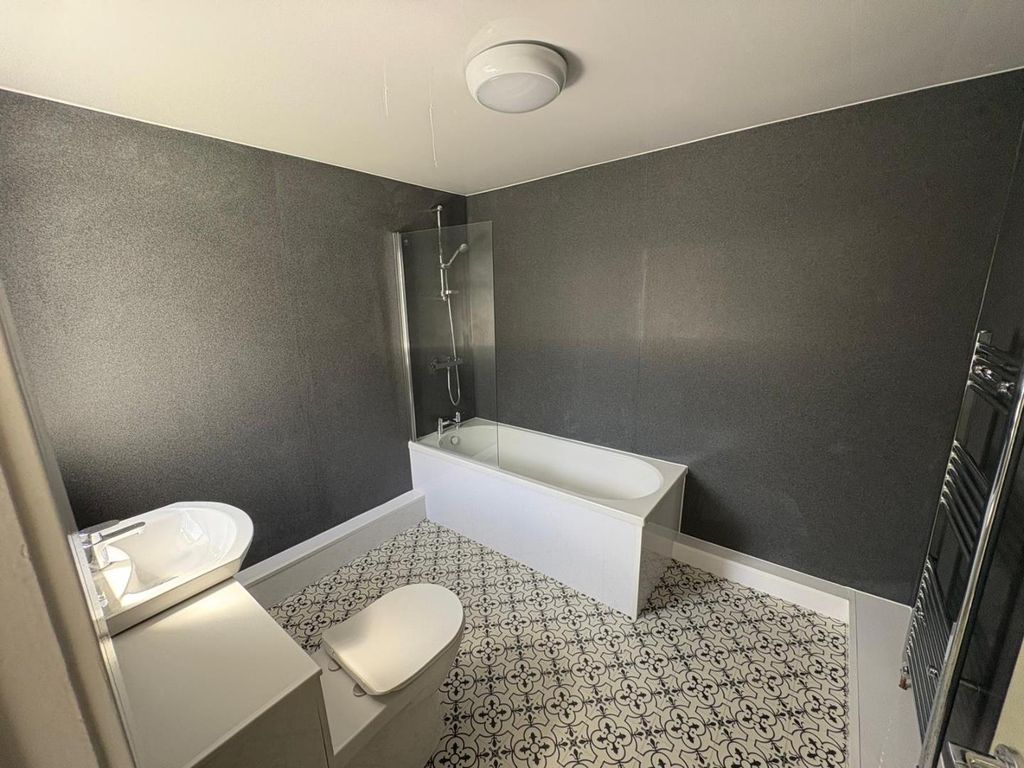 Property photo 3 of 9 2d0Ef722-808F-4179-Acff-55E414Fd7E54.Jpg