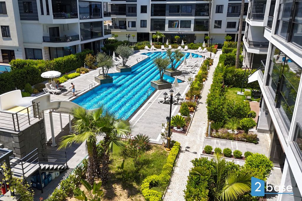 Property photo 2 of 30