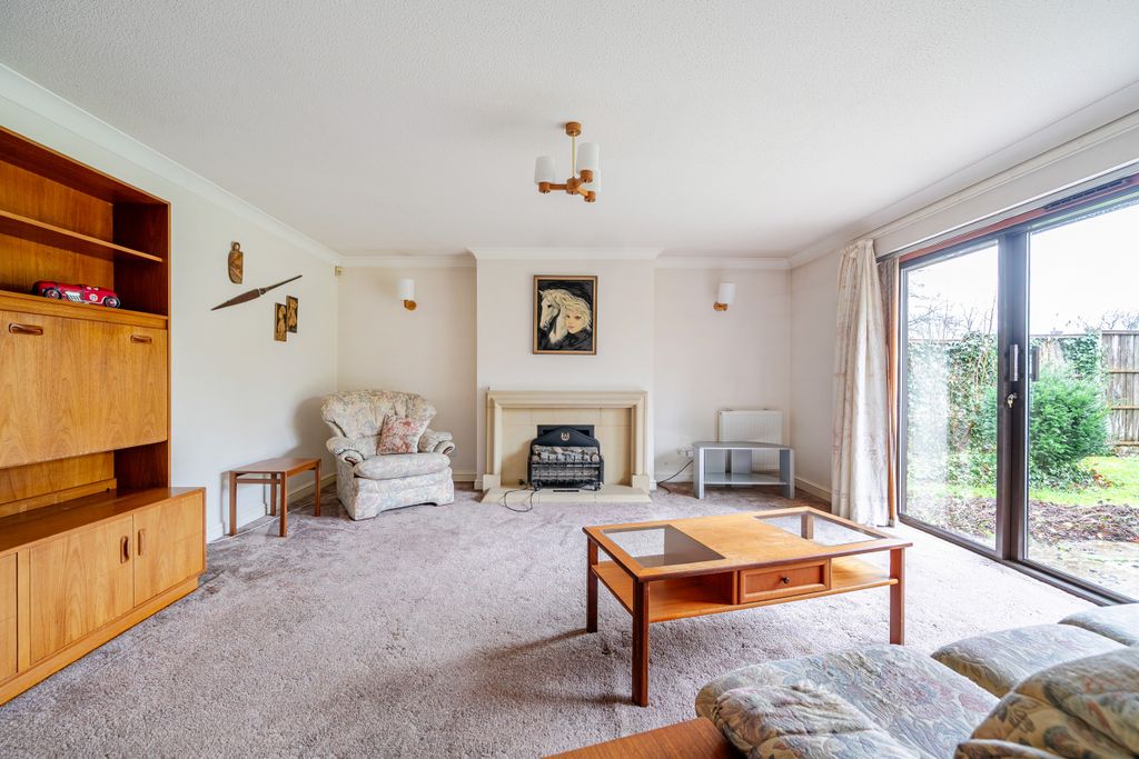 Property photo 2 of 19 Living Room