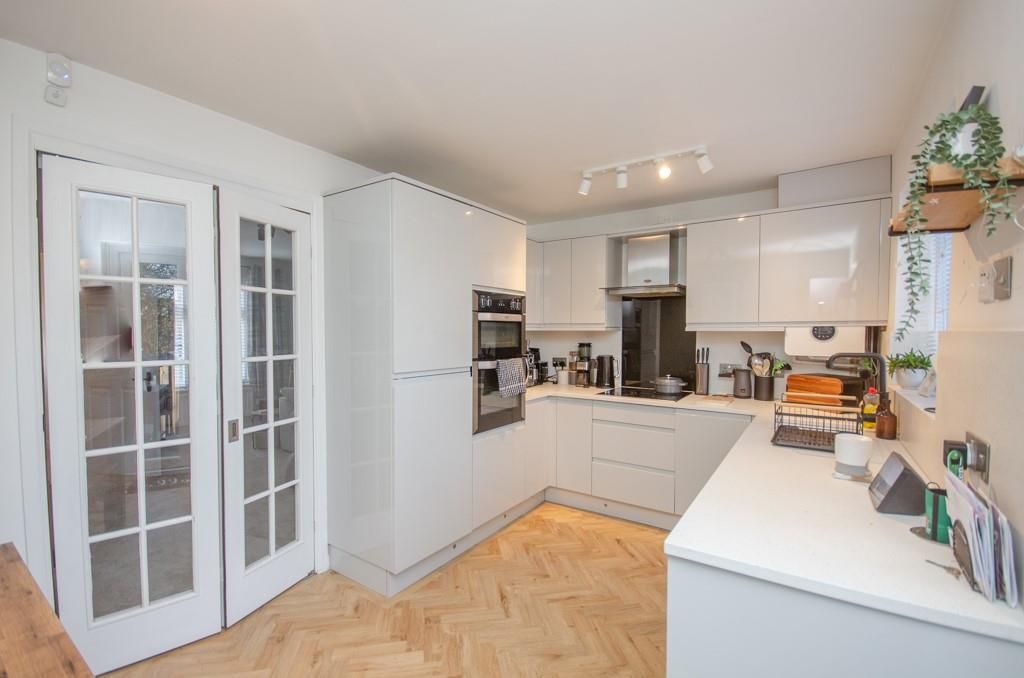 Property photo 3 of 19 Kitchen-Diner.Jpg