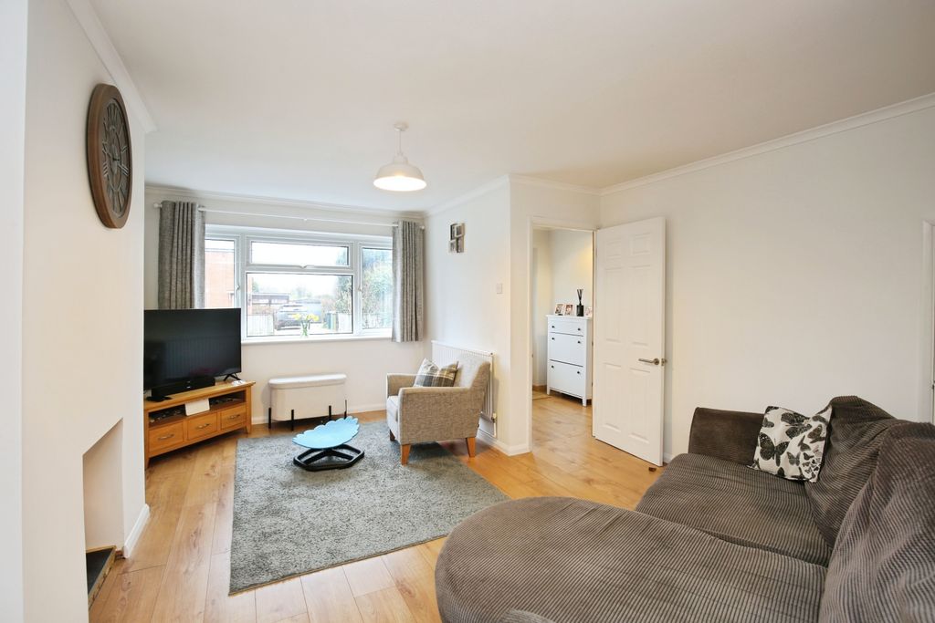 Property photo 2 of 15 Living Room