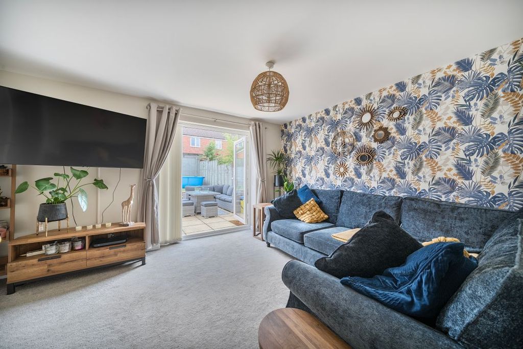 Property photo 2 of 21 132965716687F9155Bf194