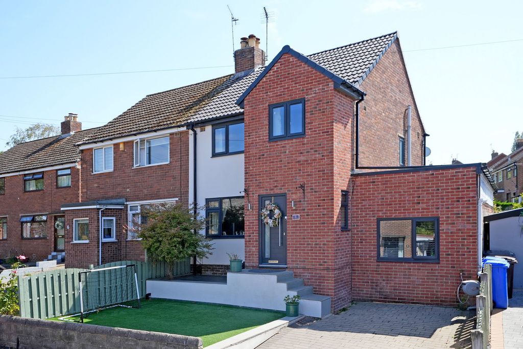 Property photo 1 of 30