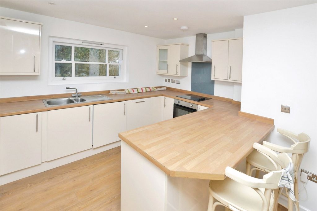 Property photo 3 of 9 Picture No. 09