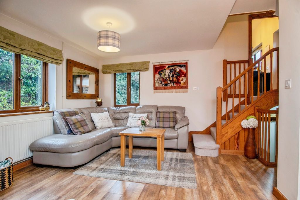 Property photo 3 of 23