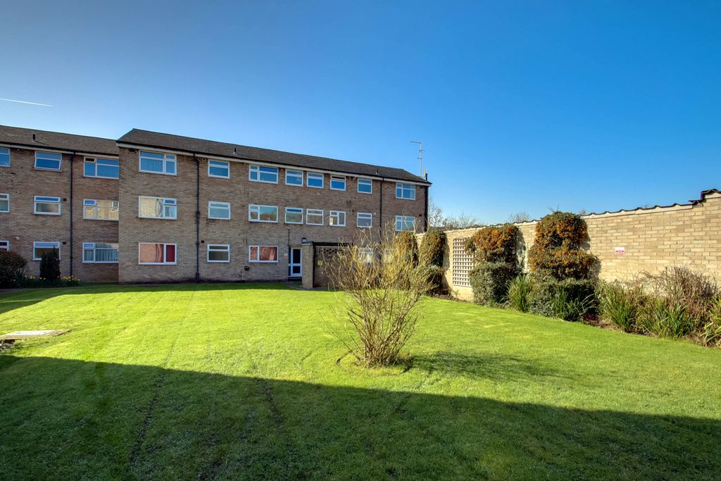 Property photo 1 of 11