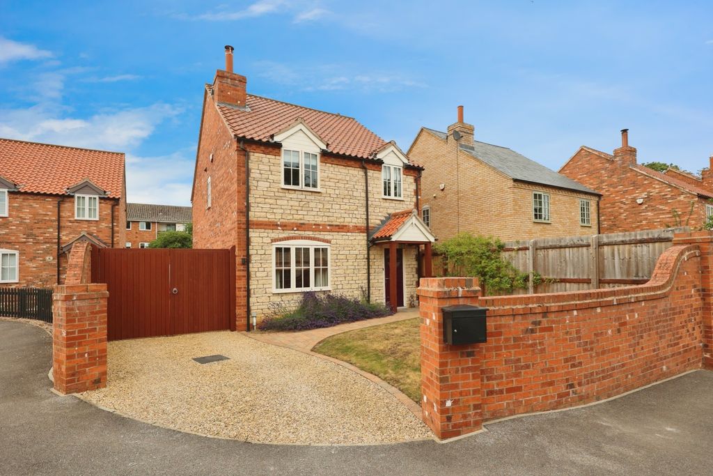 Property photo 1 of 25 4359990