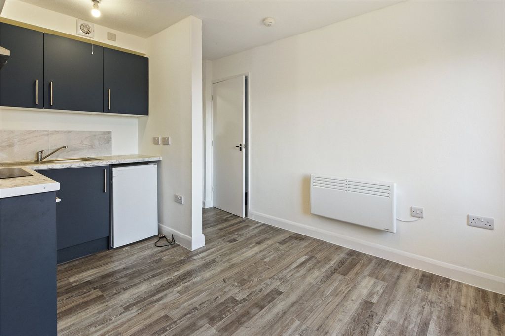 Property photo 2 of 8 Picture No. 07