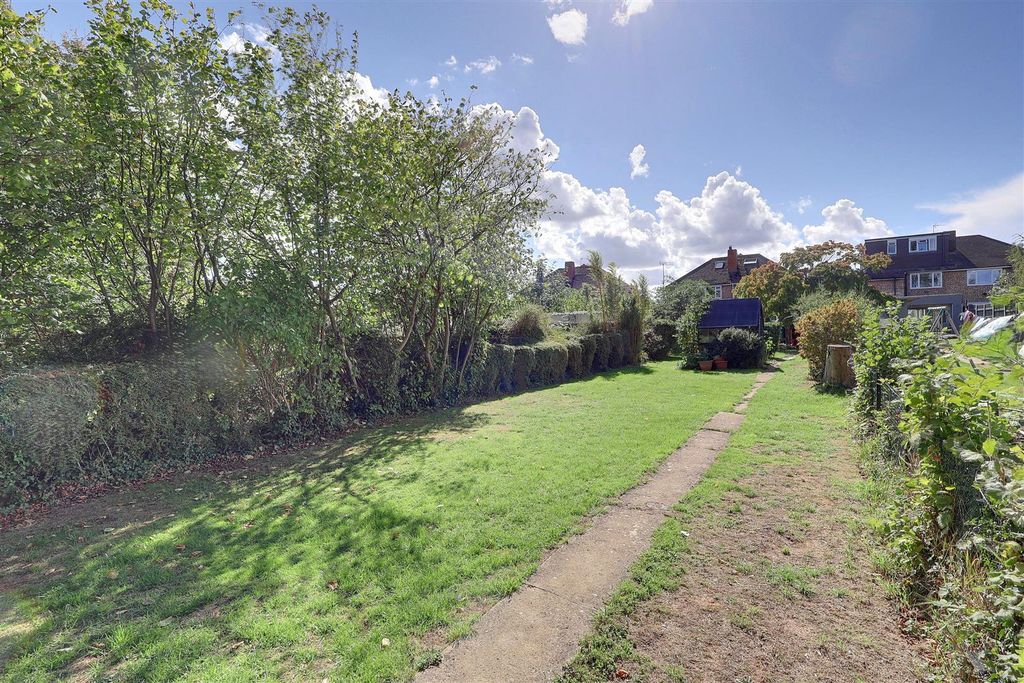 Property photo 3 of 22