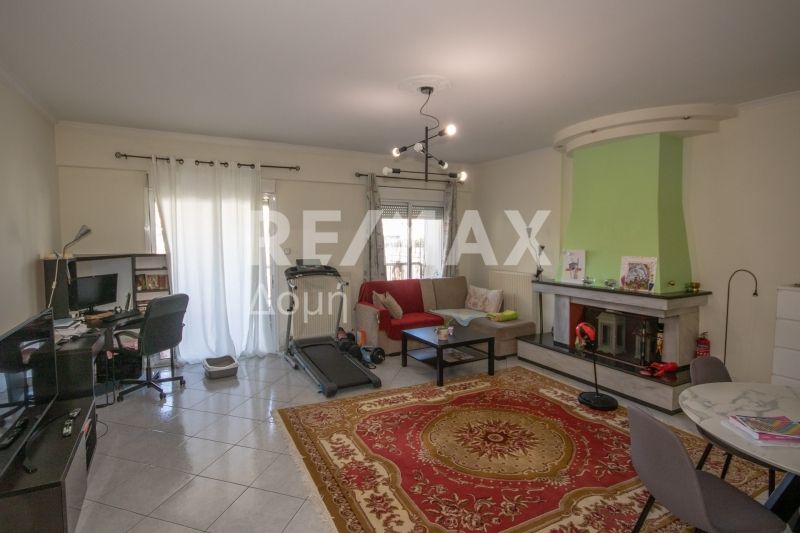 Property photo 2 of 25