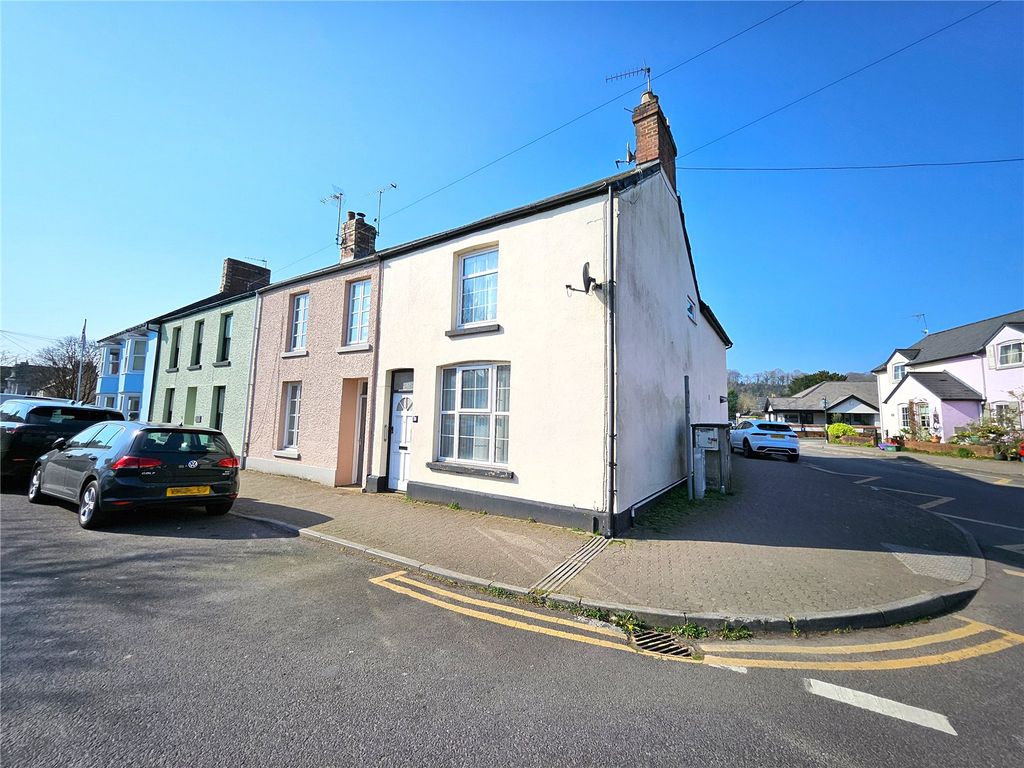 Property photo 1 of 17 Picture No. 05