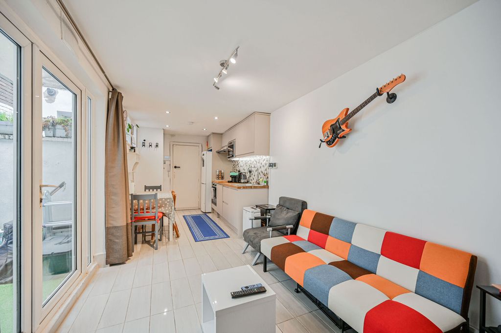 Property photo 1 of 18