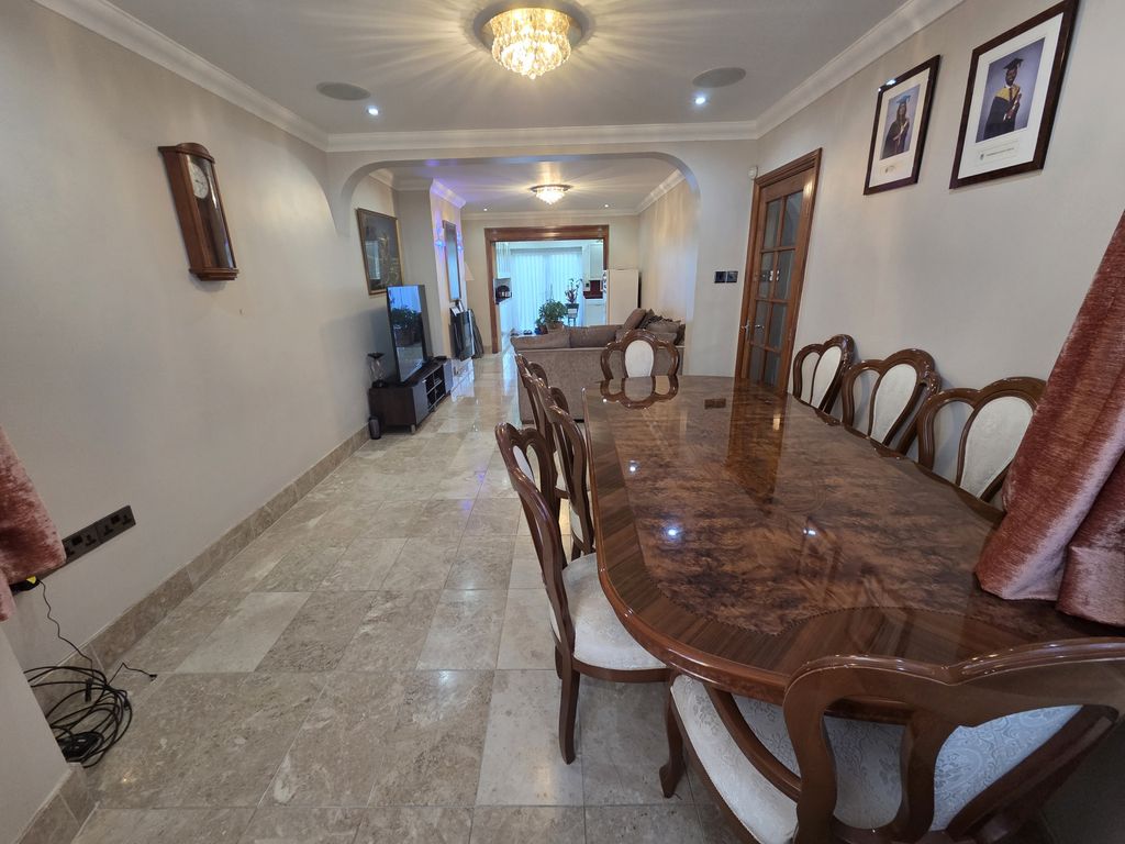 Property photo 2 of 10 Gallery