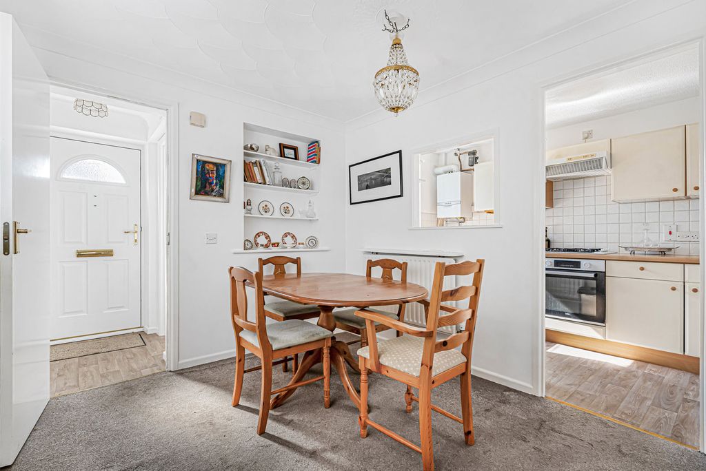 Property photo 3 of 11 Dining Room